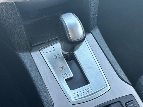 Used 2013 Subaru Outback 2.5i Premium w/ All-Weather Pkg image 17