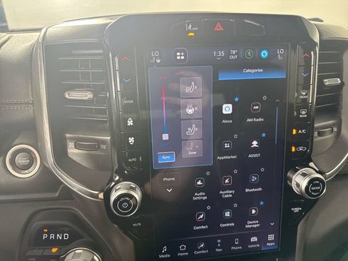 Used 2025 RAM 1500 Laramie AWD/4WD image 10