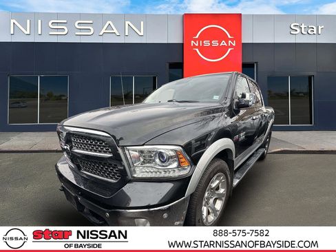 Used 2017 RAM 1500 Laramie w/ Convenience Group image 4