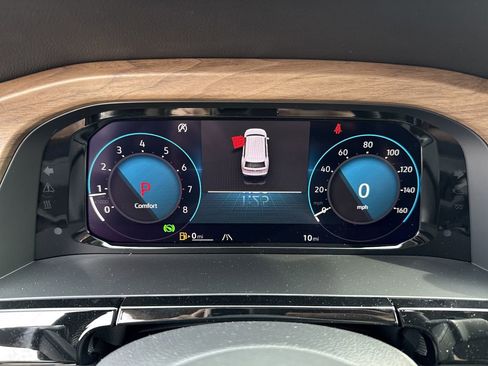 New 2026 Volkswagen Atlas SE FWD image 17