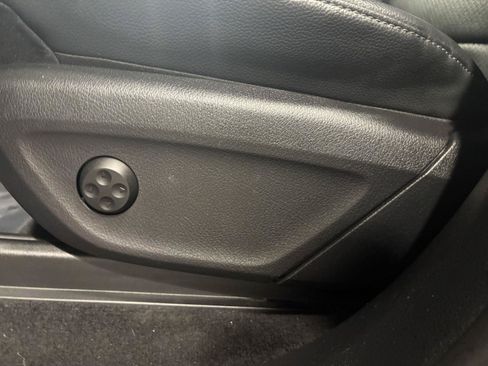 Used 2020 Mercedes-Benz GLE 350 4MATIC image 26