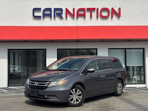 Used 2017 Honda Odyssey EX-L image 2