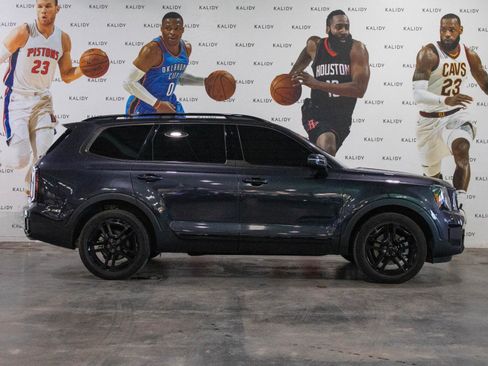 Used 2025 Kia Telluride EX X-Line AWD/4WD image 19