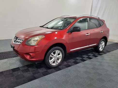 Used 2015 Nissan Rogue S w/ Convenience Package AWD/4WD image 2