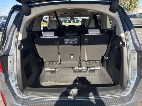 Used 2025 Honda Odyssey Elite image 23