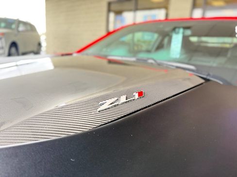 Used 2020 Chevrolet Camaro ZL1 RWD image 29