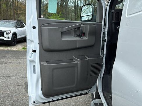 Used 2024 Chevrolet Express 2500 w/ Driver Convenience Package RWD image 12