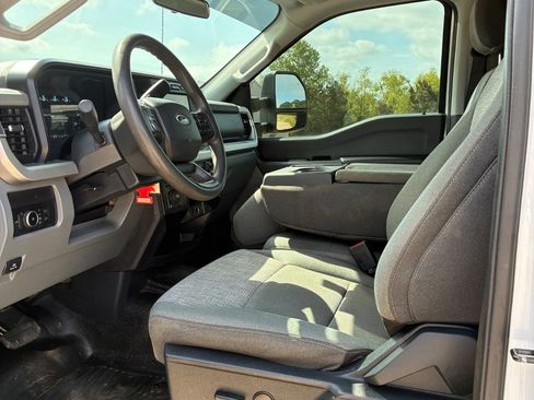 Used 2024 Ford F350 XLT AWD/4WD image 10