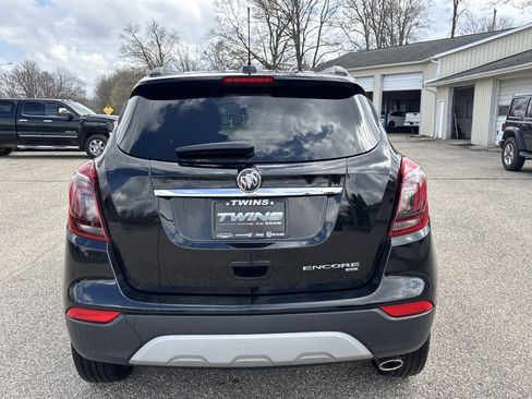 Used 2021 Buick Encore Preferred w/ Safety Package image 8