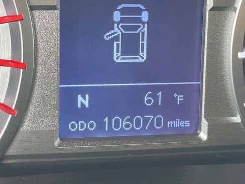 Used 2015 Toyota 4Runner Limited image 36