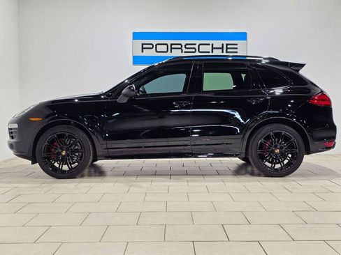 Used 2014 Porsche Cayenne 2014 PORSCHE CAYENNE SPORT DES image 1