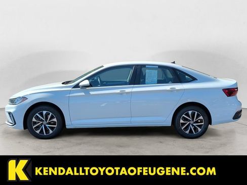 Used 2025 Volkswagen Jetta S FWD image 8