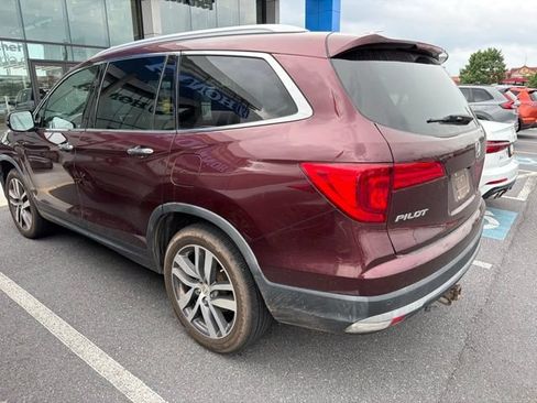 Used 2017 Honda Pilot Touring image 6