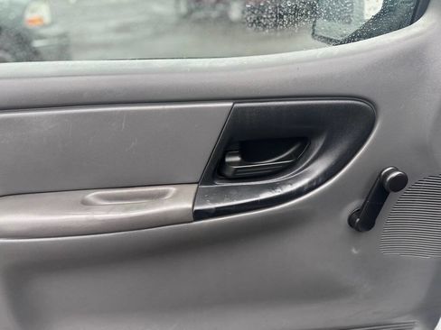 Used 2010 Ford Ranger XLT image 12