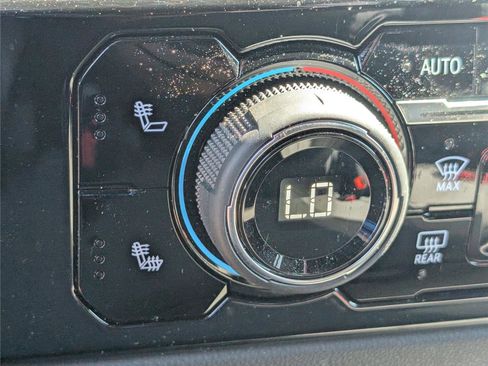 Certified 2023 Chevrolet Silverado 1500 LT image 24