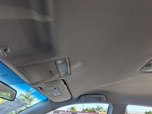 Used 2009 Toyota Camry FWD image 12