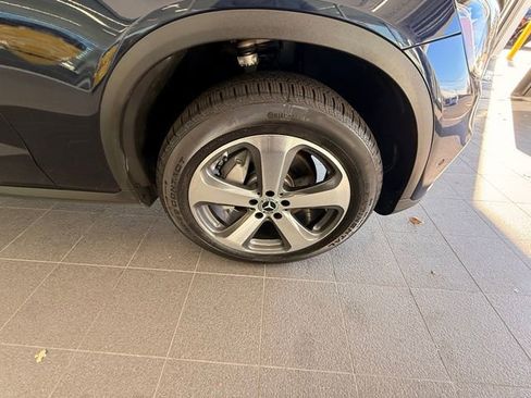 Used 2022 Mercedes-Benz GLC 300 4MATIC w/ Premium Package Lite image 40