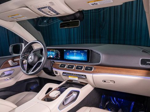 New 2026 Mercedes-Benz GLE 450 4MATIC image 4