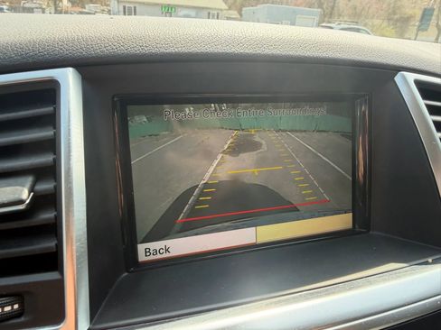 Used 2012 Mercedes-Benz ML 350 ML 350 4MATIC Sport Utility 4D image 39