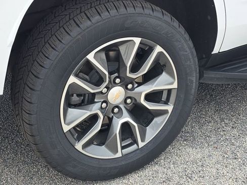 Used 2023 Chevrolet Tahoe LS image 9
