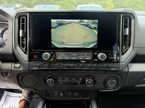 Used 2025 Nissan Frontier S RWD image 6