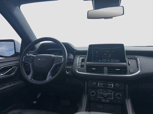 Used 2023 Chevrolet Suburban RST w/ Sport Performance Package AWD/4WD image 14