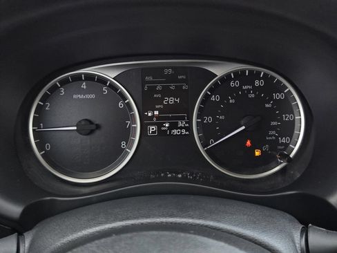 Certified 2025 Nissan Kicks Play S FWD image 25