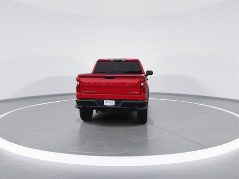 Used 2025 Chevrolet Silverado 1500 ZR2 w/ Technology Package image 7