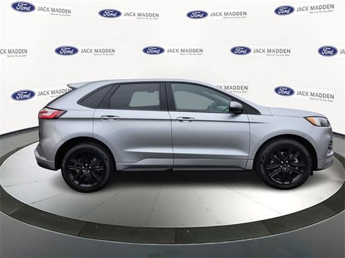 Certified 2022 Ford Edge ST-Line image 6