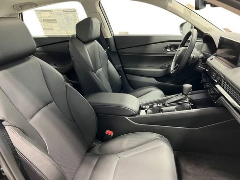 New 2025 Honda Accord EX-L image 32