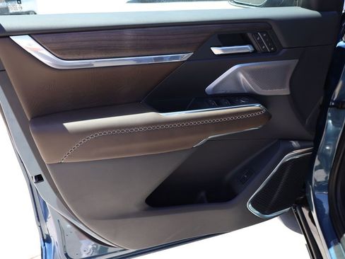 New 2026 GMC Acadia Denali Ultimate AWD/4WD image 10
