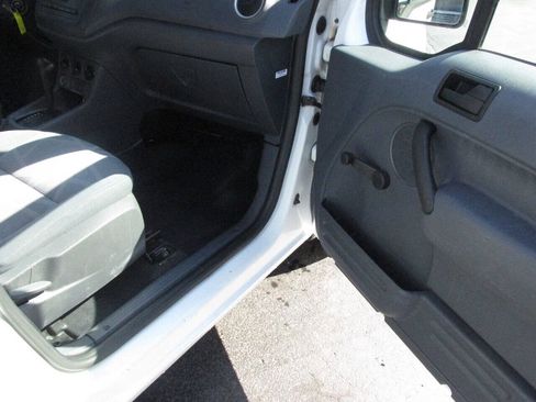 Used 2012 Ford Transit Connect XL FWD image 12