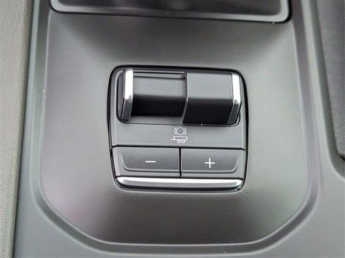 Certified 2025 GMC Sierra 1500 Denali w/ Denali Reserve Package image 18