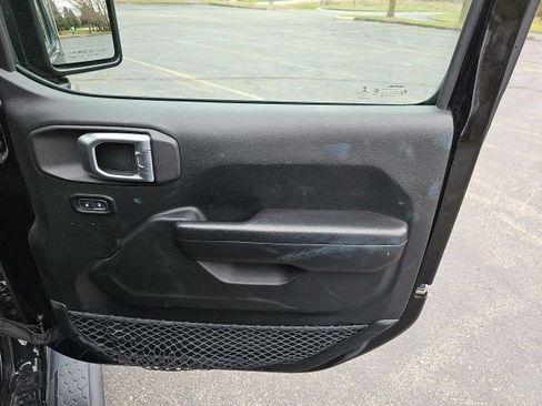 Used 2019 Jeep Wrangler Unlimited Sport S image 15