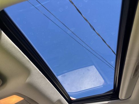 Used 2017 INFINITI QX80 2WD w/ Driver Assistance Package image 16