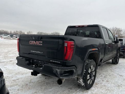 Used 2024 GMC Sierra 2500 Denali w/ Denali Reserve Package image 3