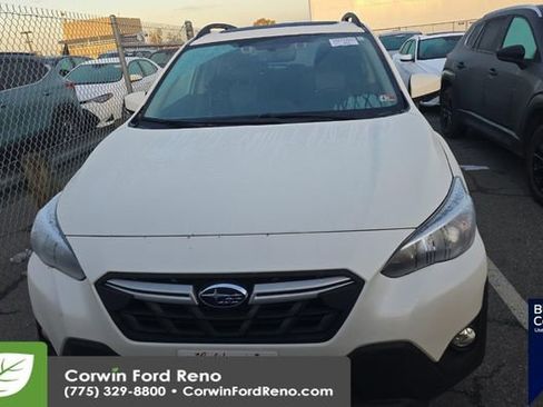 Used 2023 Subaru Crosstrek 2.0i Premium image 2