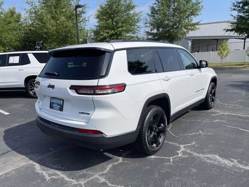 Used 2023 Jeep Grand Cherokee L Limited w/ Black Appearance Package RWD image 6