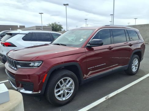 Used 2022 Jeep Grand Cherokee L Laredo w/ Luxury Tech Group I image 2