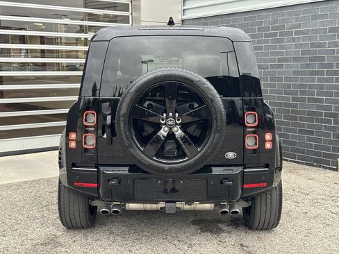 Certified 2022 Land Rover Defender 90 V8 AWD/4WD image 5