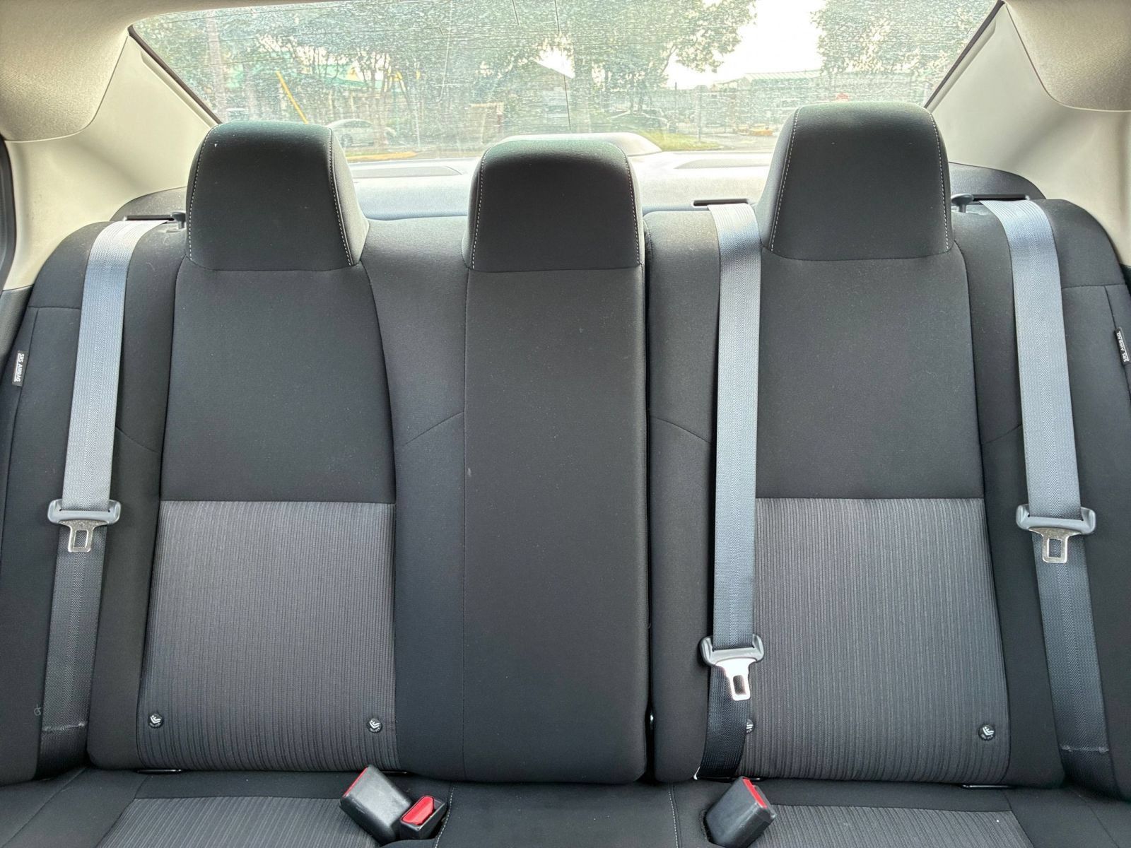 Used 2025 Nissan Sentra SV FWD image 35