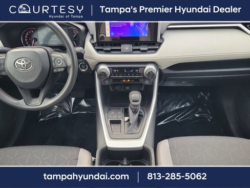 Used 2024 Toyota RAV4 XLE image 18