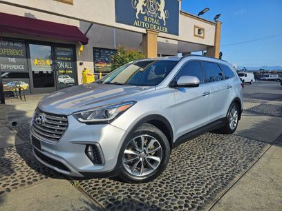 Used 2017 Hyundai Santa Fe SE w/ SE Premium Package 02