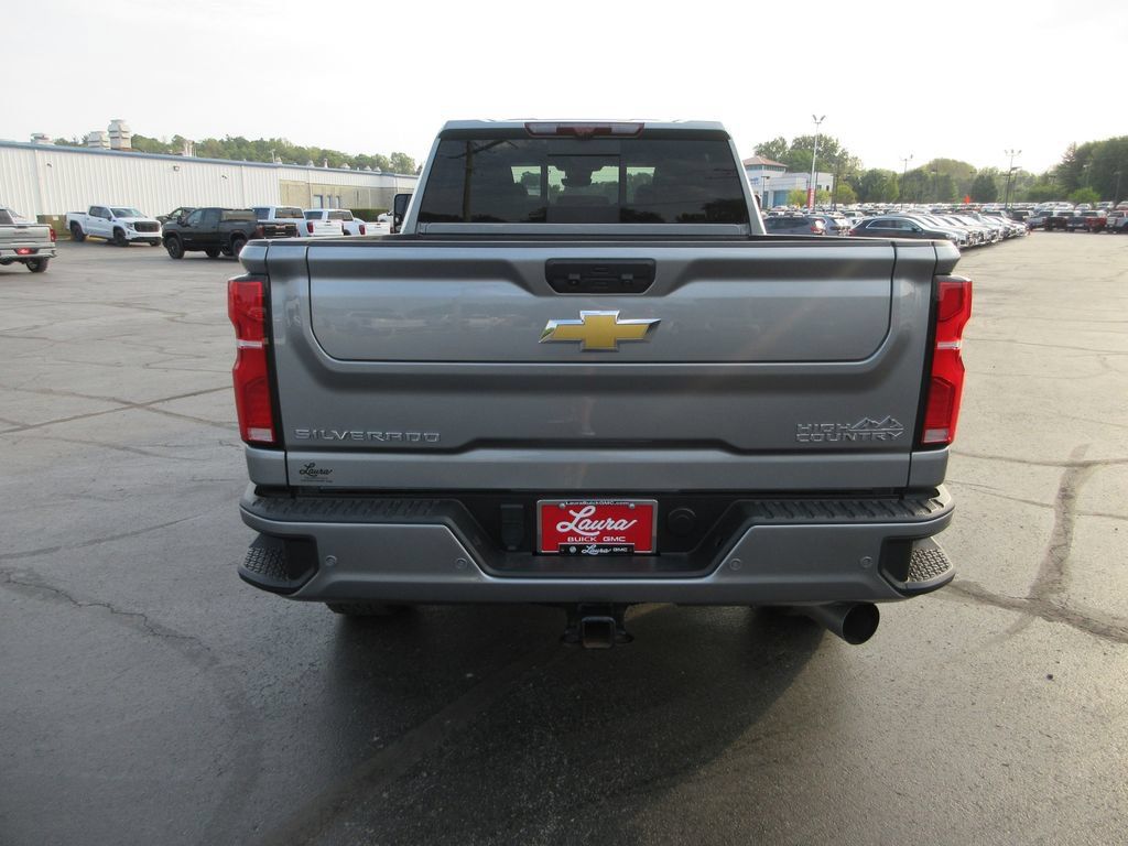 Certified 2024 Chevrolet Silverado 2500 High Country w/ High Country Premium Package AWD/4WD image 7
