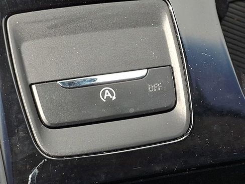 Used 2019 Ford Edge SEL w/ Equipment Group 201A image 26