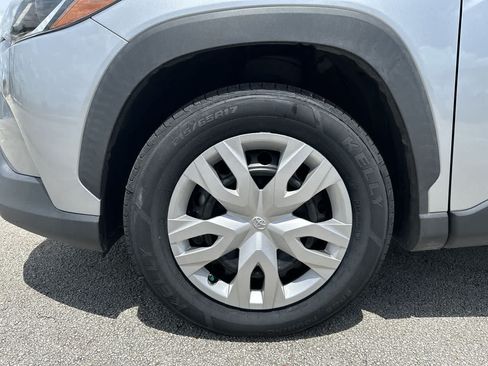 Used 2022 Toyota Corolla Cross L FWD image 18