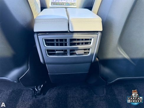 Used 2016 Tesla Model S 90D image 19