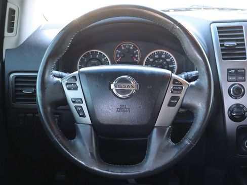 Used 2015 Nissan Armada SV image 18