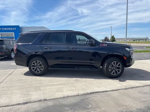 Certified 2022 Chevrolet Tahoe Z71 w/ Luxury Package AWD/4WD image 2