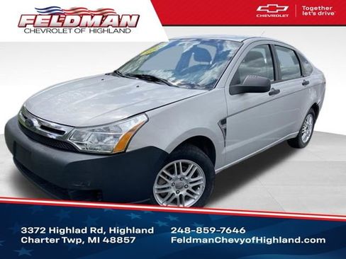 Used 2008 Ford Focus SE FWD image 1